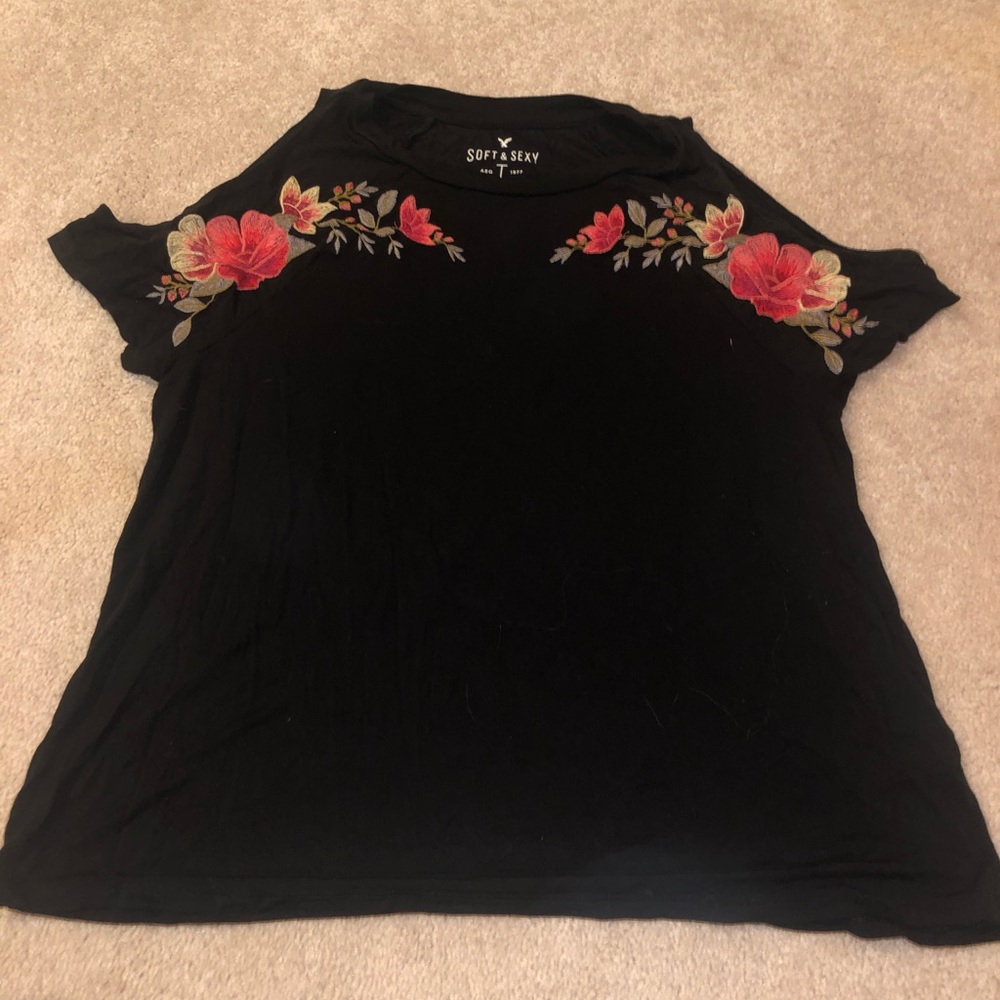 Cold shoulder top